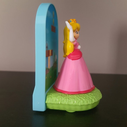 Princess Peach figure 2017 Super Mario used with mechanism