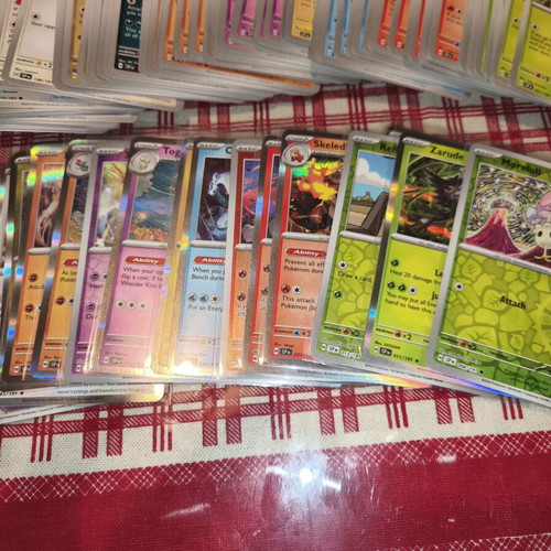 Pokémon cards Surging Sparks bulk pack, like new condition