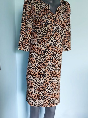 Trash Code Leopard Print Dress like new, sizes M to XXL
