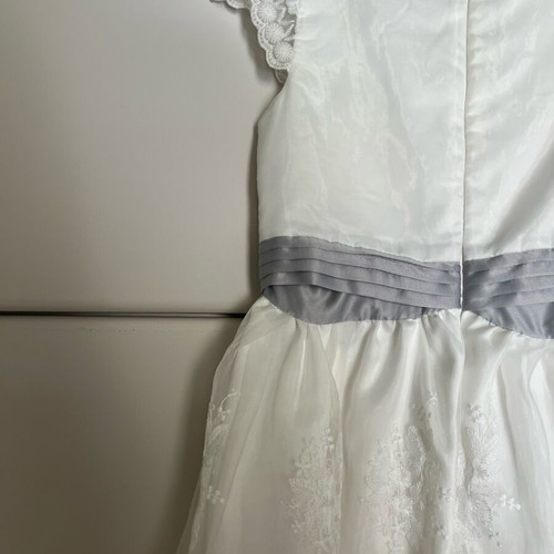 Girl's dress size 134 like new, ideal for christening or wedding