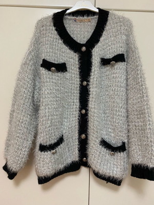 Azade pullover like new, size M, black and grey