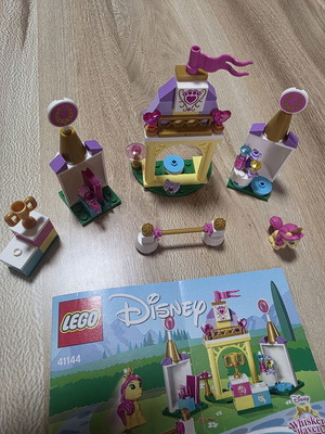 LEGO Disney Palace Pets Petite's Royal Stable used set 41144, 75 pieces
