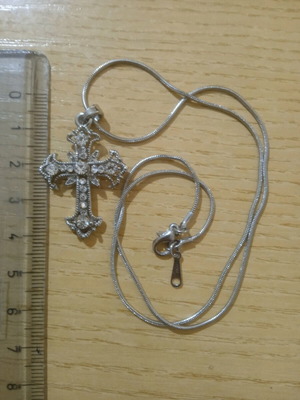 Cross with chain faux bijoux used