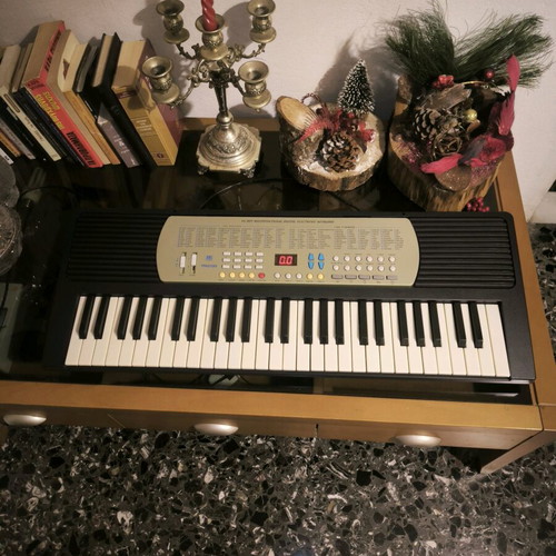 Yongmei YM-2100 synthesizer like new electronic keyboard