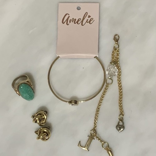 Jewelry set with bracelet, ring, clip-on earrings, keychain and brooch