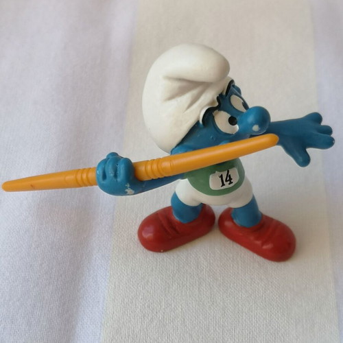 Smurf athlete with javelin Peyo used