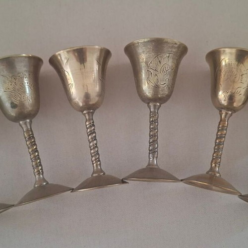 Set of 6 silver-plated liqueur glasses