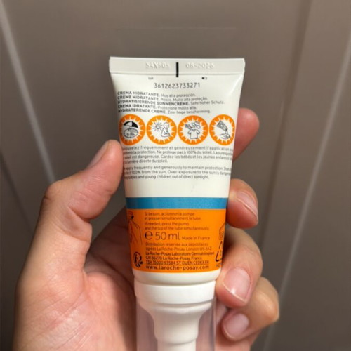 La Roche-Posay Anthelios Uvmune 400 sunscreen new