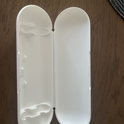Oral-b io travel case new for electric toothbrush