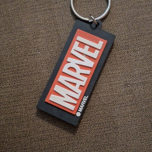 Marvel keychain like new, black/red/white rubber