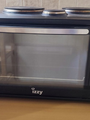 Izzy microwave oven in excellent condition