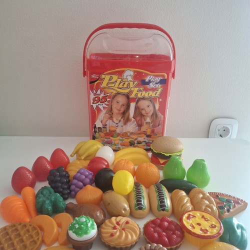 Play Food and Supermarket Items Set like new