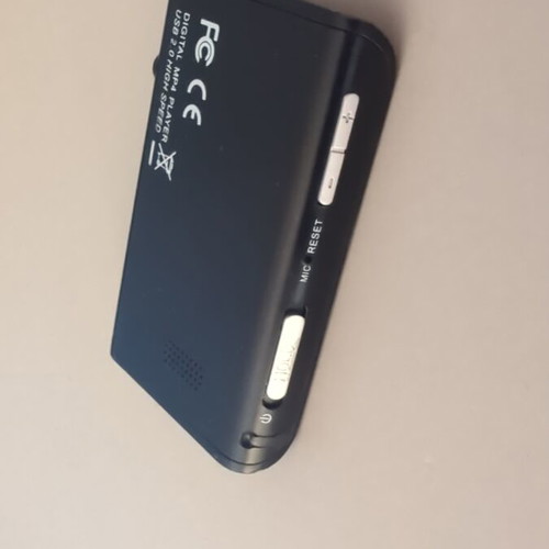 OP MP4 player used, unknown condition for repair or parts