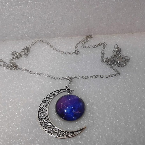 Aquarius Zodiac Pendant with Moon in Silver Color