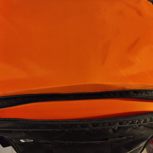 UDG Ultimate CourierBag DeLuxe 17“ like new for laptop and vinyl black