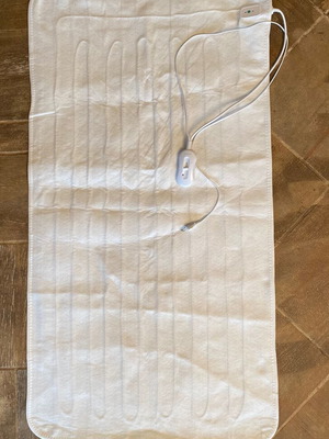 Electric heating pad used 1.50x0.80 m white with controller