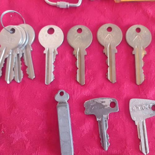 Vintage keys and hand-forged nails used, lot of 40 items