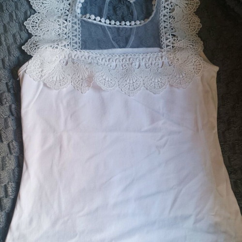 T shirt white with transparency like new, size S/M