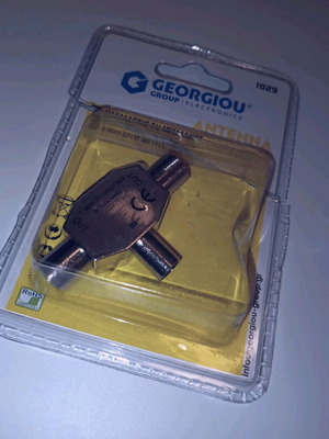 Metal TV splitter Georgiou Group 1 male to 2 female new