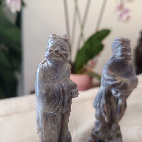 Pair of Chinese sages hand-carved in soapstone like new