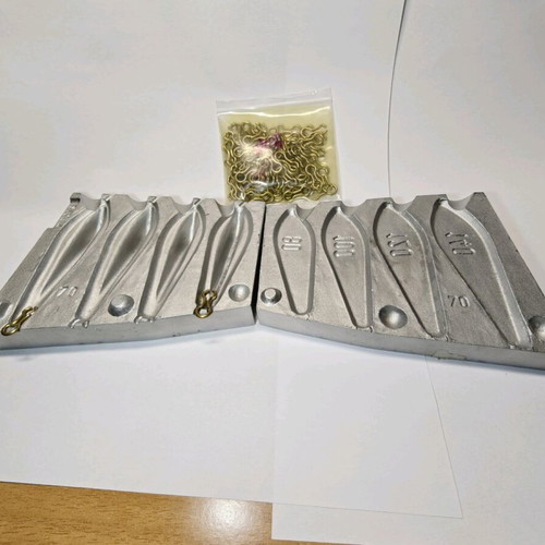 Casting weight molds like new for 2 types of weights with wings