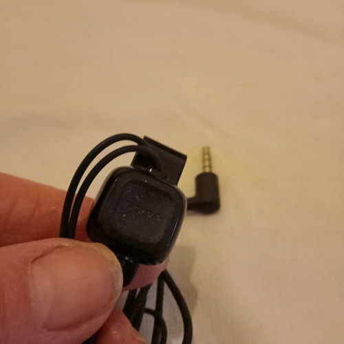 Nokia charger and headphones used, compatible with Alcatel, Realme, Redmi