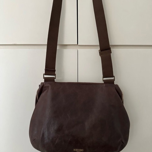 Moschino crossbody bag brown like new, leather