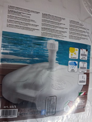 Beach umbrella base