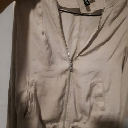 H&M beige jacket like new, size S