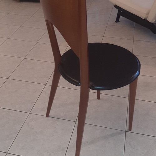Dining set solid wood with 4 chairs like new, leather seats