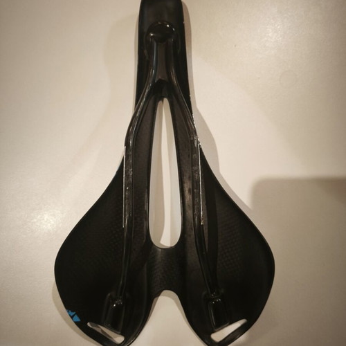 Carbon bicycle saddle