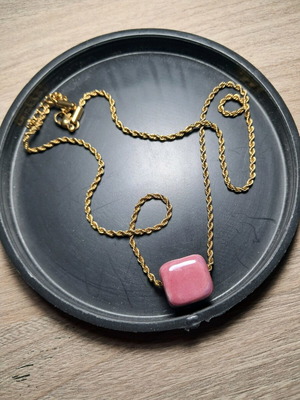 Necklace with pink stone and gold stainless steel chain like new