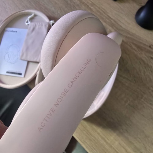 Anker Soundcore Life Q30 Pink wireless headphones like new with case
