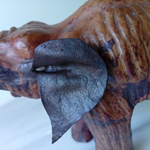 Leather elephant figurine 18 cm