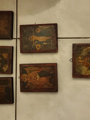 Wooden images like new, set of 7 pieces