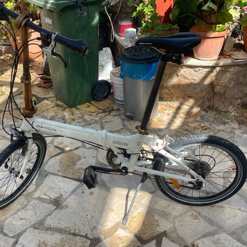 Dahon Vitesse P18 folding bike white like new, 18 speeds