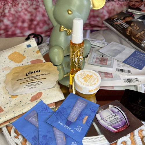 Beauty samples bundle with Sol de Janeiro, Lancôme, Clinique, Apivita, Gisou, Laneige