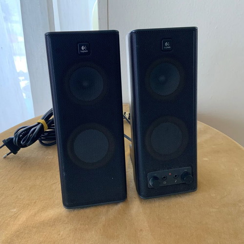 Logitech speakers used, set of 2