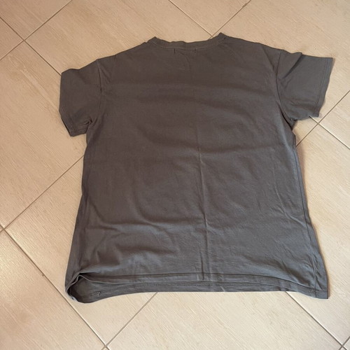 Pull & Bear T-shirt like new, size small, grey