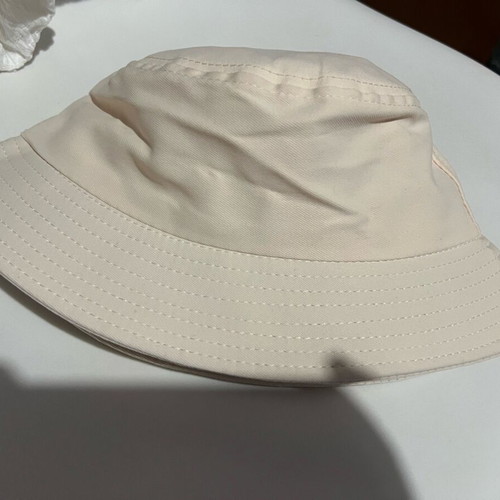 Hat new beige with No bad vibes embroidery