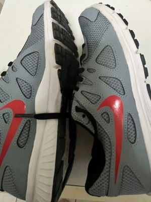 Nike Revolution 2 sneakers with red sole, size 38, with box