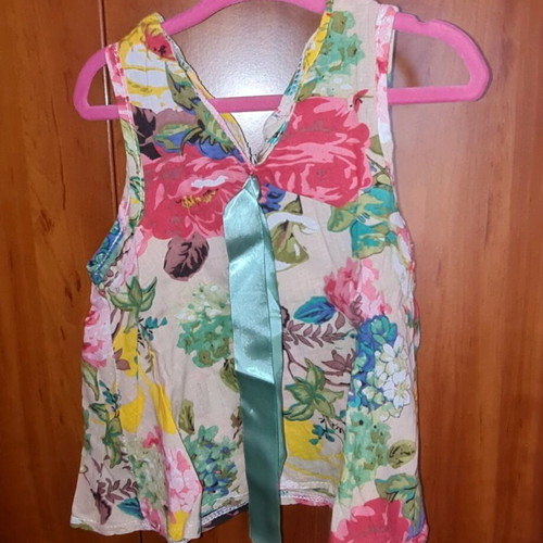 Pack of 8 baby dresses like new for 6-9 months girl