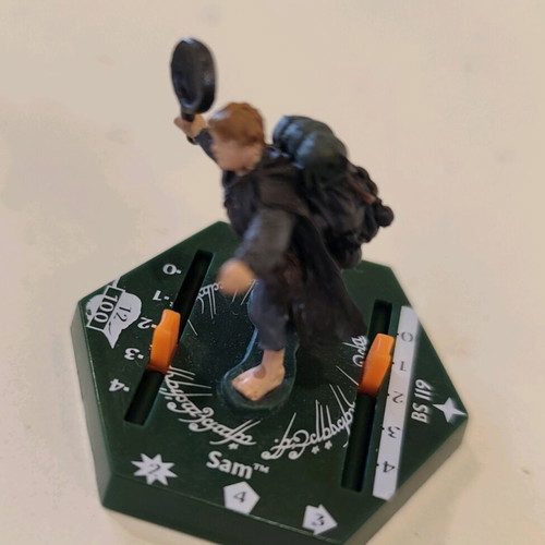 The Lord of the Rings Combat Hex miniatures like new, set of 4