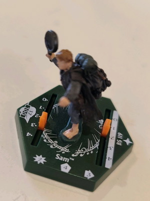 The Lord of the Rings Combat Hex miniatures like new, set of 4