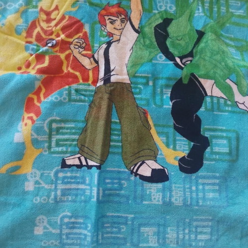 Ben10 Kids Hooded Beach Towel like new