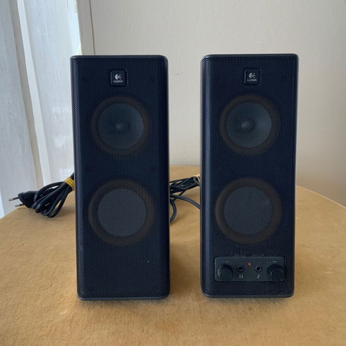 Logitech speakers used, set of 2