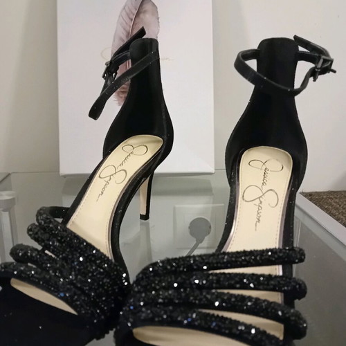 Jessica Simpson black heels like new with medium heel