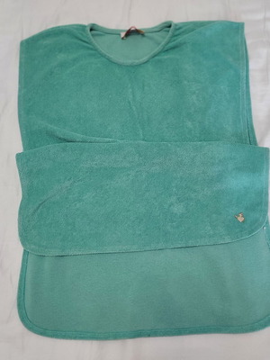 Sugar Free Kids Beach Towel Dress like new, ages 4-6