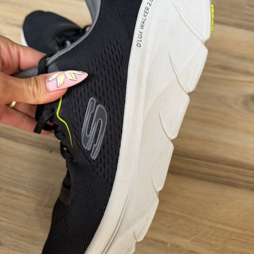Skechers D'lux Walker 2.0 Swave sneakers size 47.5 like new black and white