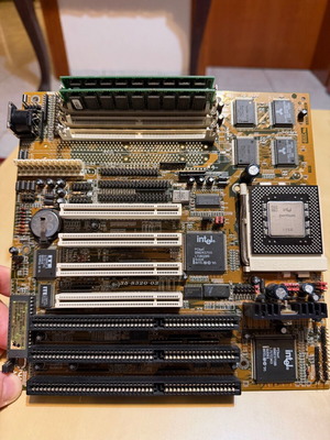 PCPartner MB520NH Socket 7 motherboard set with Pentium 166 and 32MB RAM like new